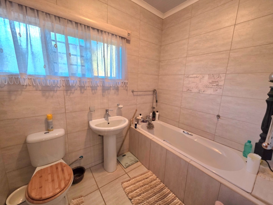 4 Bedroom Property for Sale in Panorama Free State